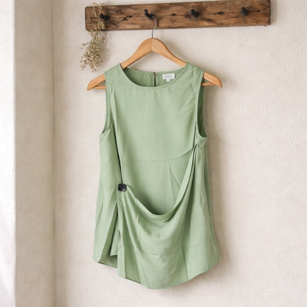 Glam Asymmetrical blouse - Picture 4 of 4